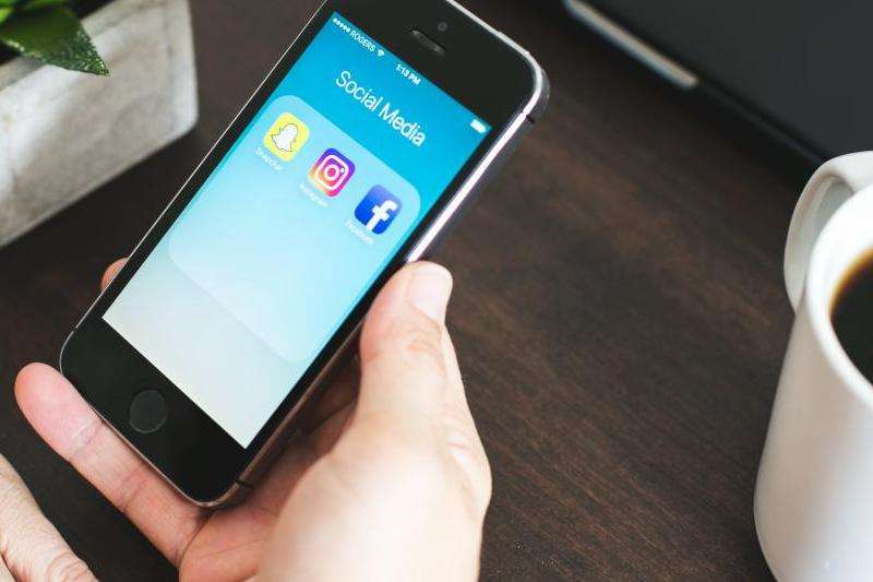 Facebook如何设置拥有粉丝：设定专页粉丝的详细方法